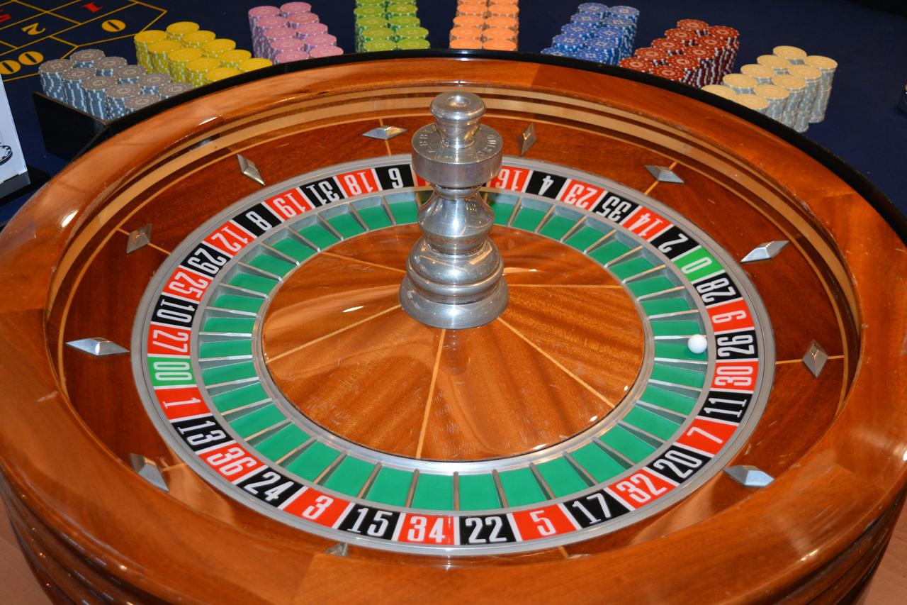 Roulette Table - 200x200